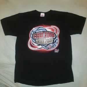 Mens L 2001 NCAA Final four college basketball tee